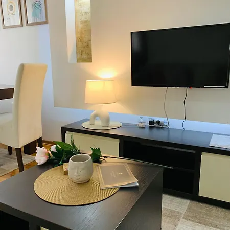 Beli U Zlatiborskim Konacima Bele Vode Bb 3* Zlatibor