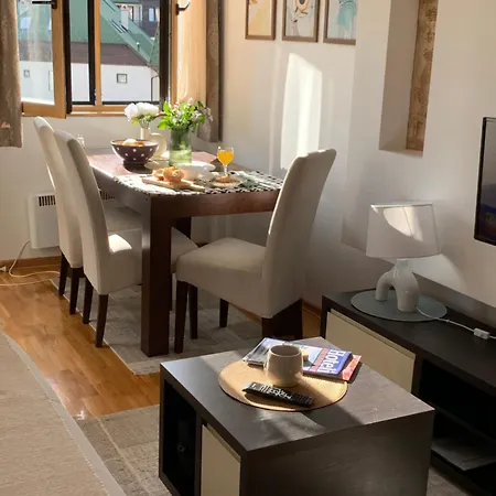 Beli U Zlatiborskim Konacima Bele Vode Bb Apartmanhotel 3*
