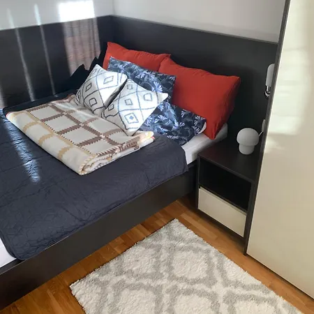 Beli U Zlatiborskim Konacima Bele Vode Bb Zlatibor